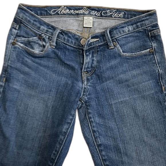 Abercrombie and Fitch Denim Blue Jean Long Board 22" Long 15" Inseam - Picture 2 of 5